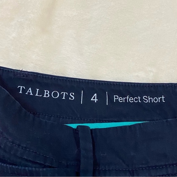 TALBOTS / The Perfect Short Bermuda Mid Rise Shorts Size 4 - Picture 4 of 10